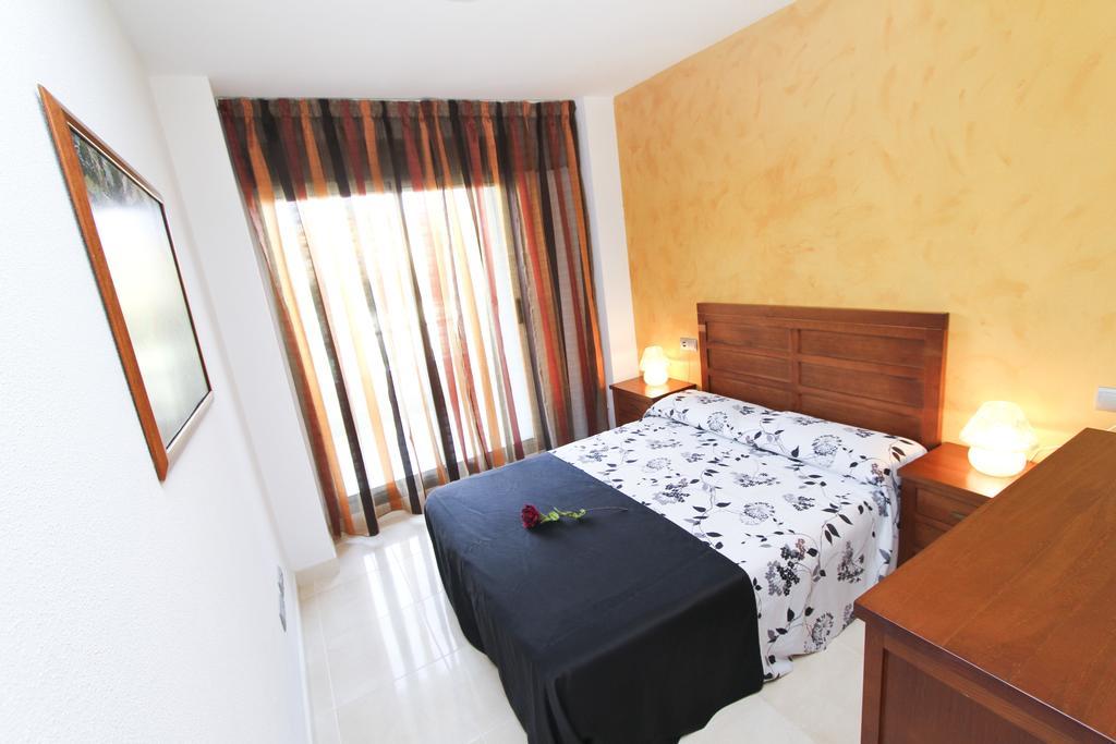 J Tramuntana Planet Costa Dorada Apartman Salou Szoba fotó