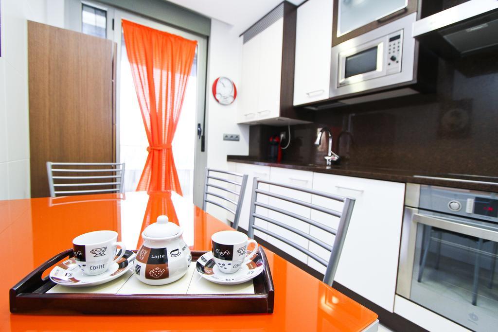 J Tramuntana Planet Costa Dorada Apartman Salou Szoba fotó