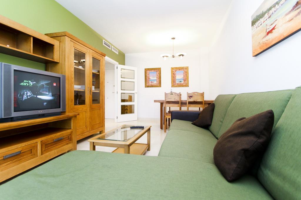J Tramuntana Planet Costa Dorada Apartman Salou Szoba fotó