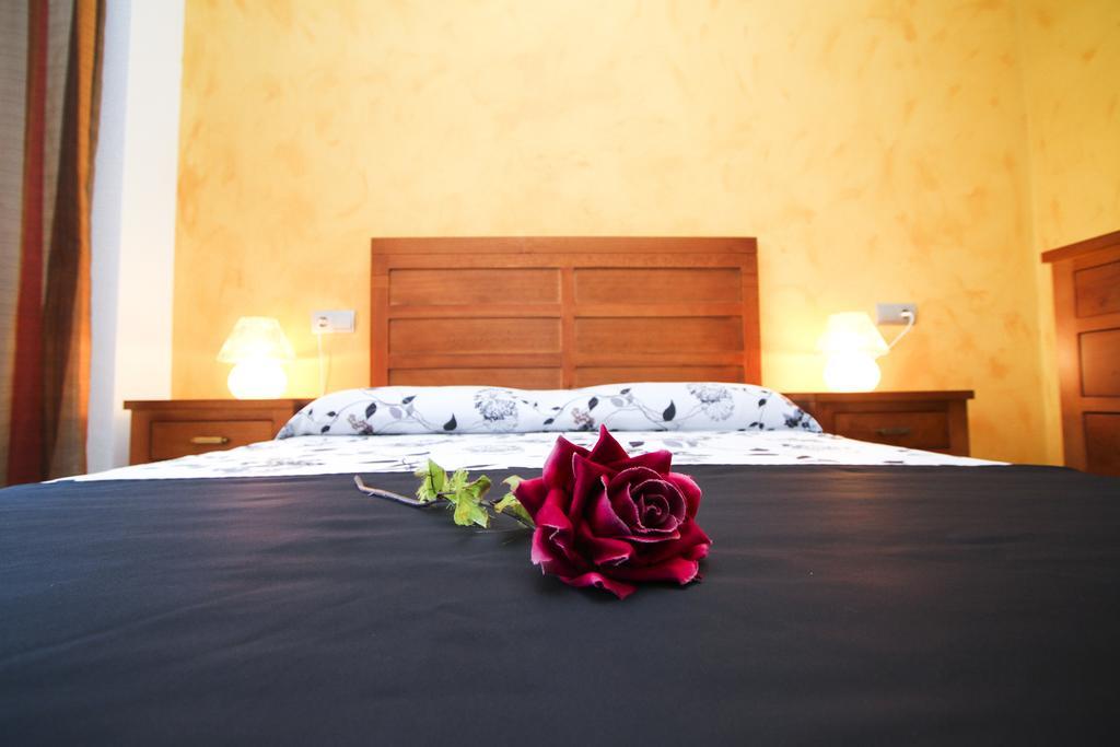 J Tramuntana Planet Costa Dorada Apartman Salou Szoba fotó