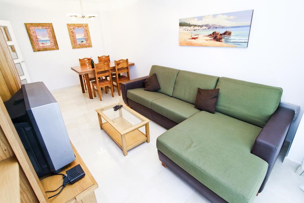 J Tramuntana Planet Costa Dorada Apartman Salou Szoba fotó