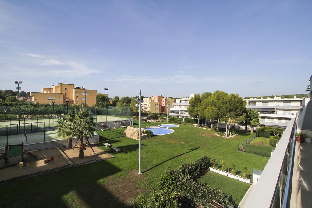 J Tramuntana Planet Costa Dorada Apartman Salou Szoba fotó