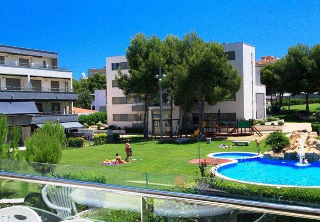 J Tramuntana Planet Costa Dorada Apartman Salou Kültér fotó